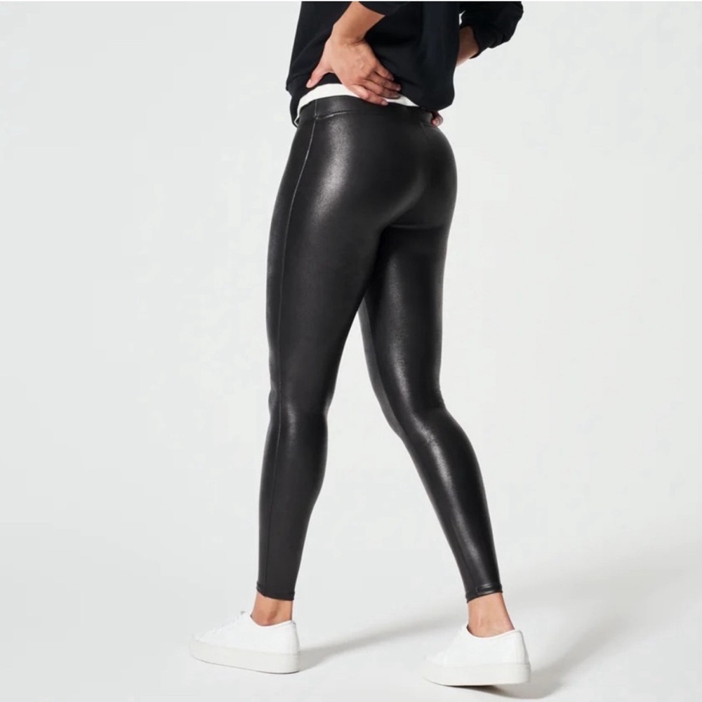 Spanx Black Faux Leather Leggings Size Medium Petite